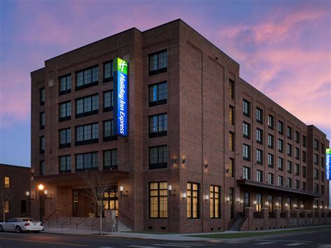 holiday inn express pensacola florida|Holiday Inn Express Pensacola Downtown